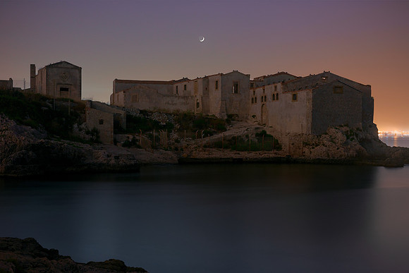 The Tuna Fishery of Santa Panagia And The Earthshine Moon - Siracusa - Sicilia
