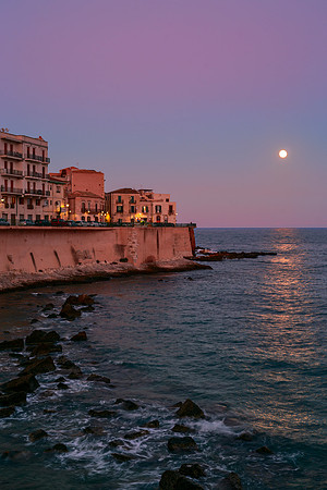 The Colours of Anti-Twilight and the Super Moon at Cala Rossa Bay