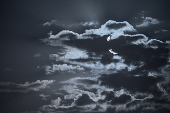 Earthshine Moon and Lunar Rays 2