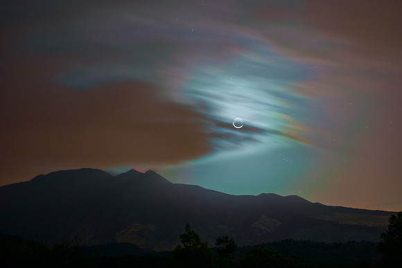 Earthshine Moon and M44 Alignment Above Mount Etna 2