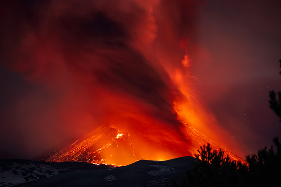 A Vortex Of Fire That Takes The Appearence of Tifeo